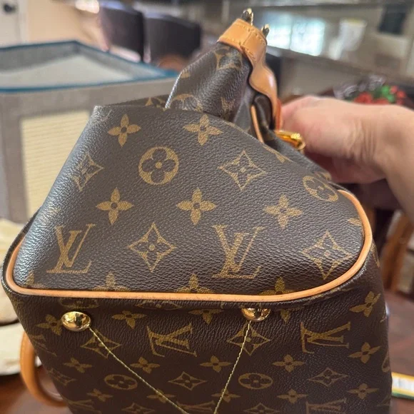 Louis Vuitton Brown Monogram Shoulder Bag - Picture 11 of 16